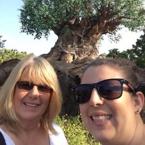 Meet your Posher, Toni